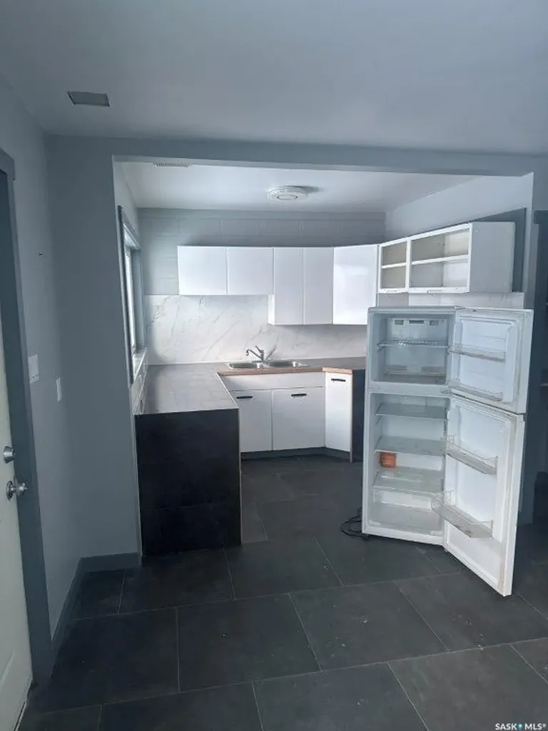 142 7th Avenue SW Eston SK S0L 1A0
