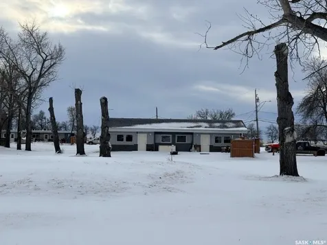 142 7TH Avenue SW Eston SK S0L 1A0