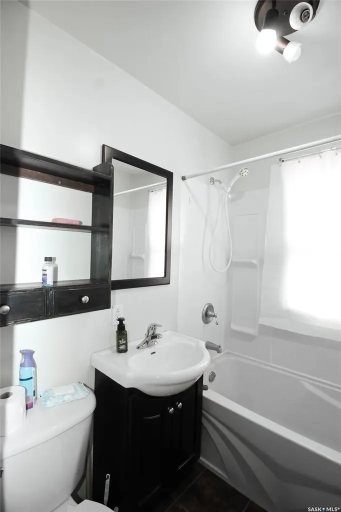 688 1st Street W Shaunavon SK S0N 2M0