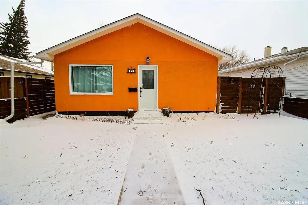 688 1st Street W Shaunavon SK S0N 2M0