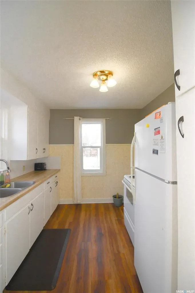 688 1st Street W Shaunavon SK S0N 2M0