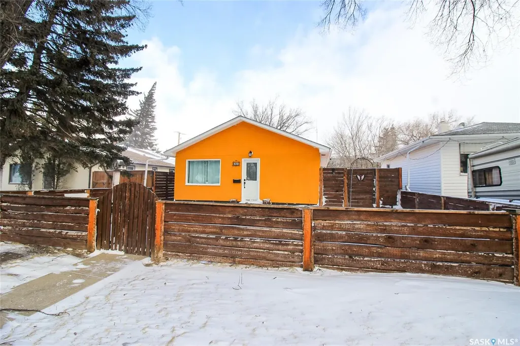 688 1st Street W Shaunavon SK S0N 2M0