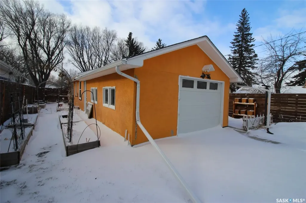 688 1st Street W Shaunavon SK S0N 2M0