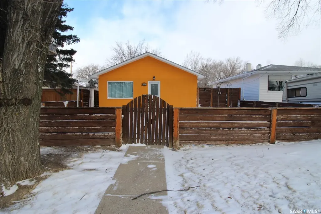 688 1st Street W Shaunavon SK S0N 2M0
