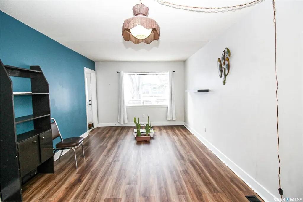 688 1st Street W Shaunavon SK S0N 2M0