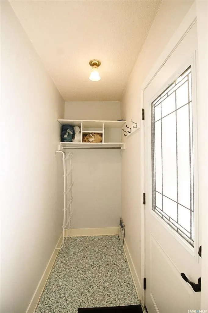 688 1st Street W Shaunavon SK S0N 2M0