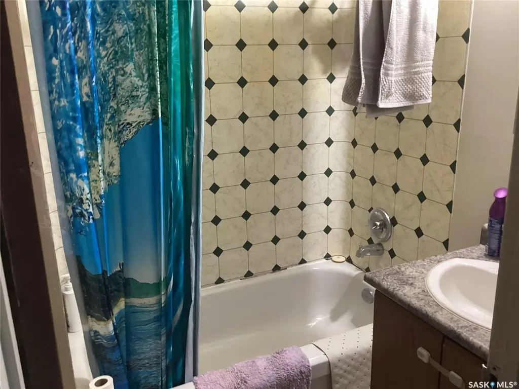 973 Argyle Street Regina SK S4T 3R2