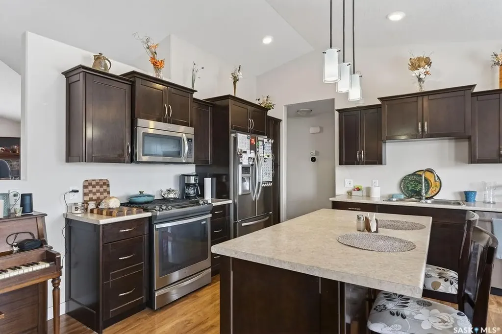 96 14th Street Humboldt SK S0K 2A0