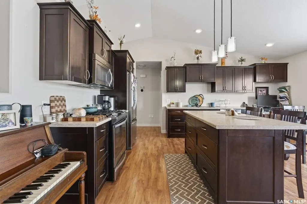 96 14th Street Humboldt SK S0K 2A0