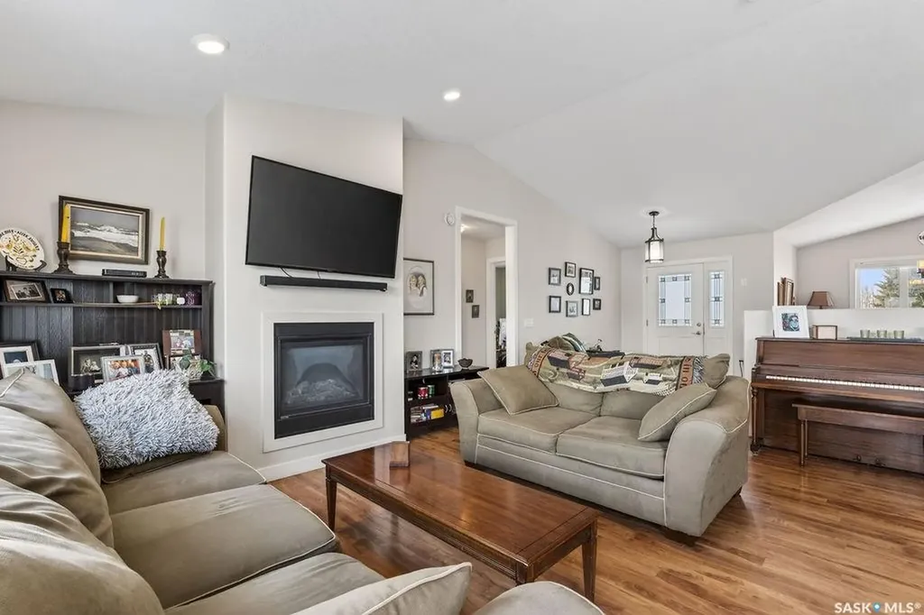 96 14th Street Humboldt SK S0K 2A0