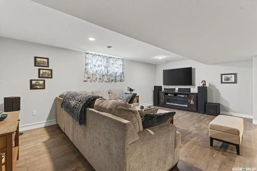 96 14th Street Humboldt SK S0K 2A0