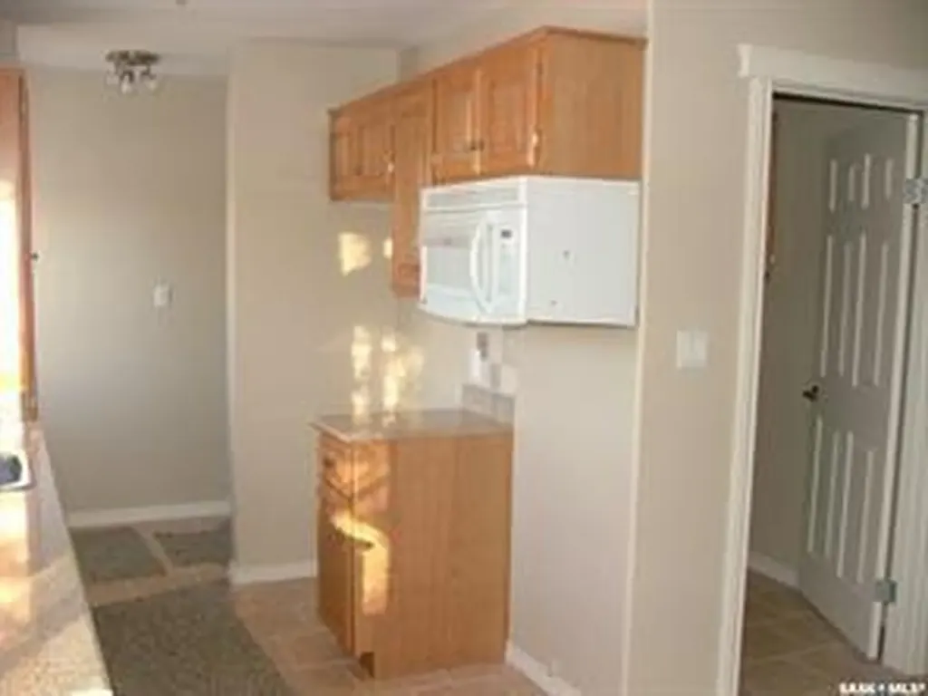 633/635 3rd Street NE Wadena SK S0A 4J0