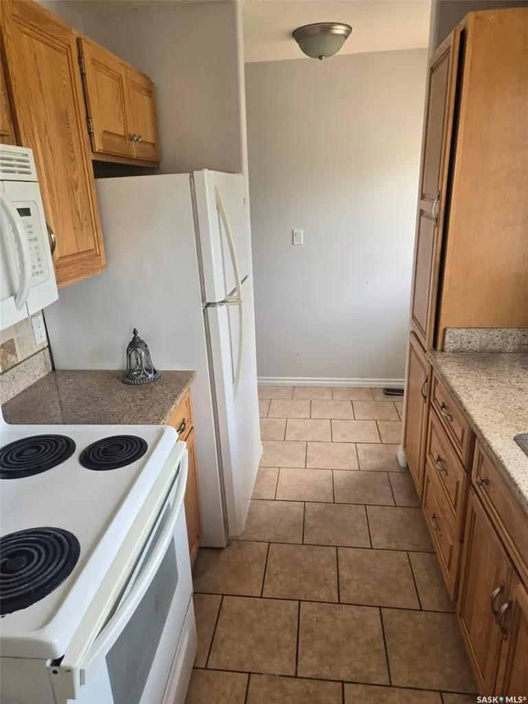633/635 3rd Street NE Wadena SK S0A 4J0