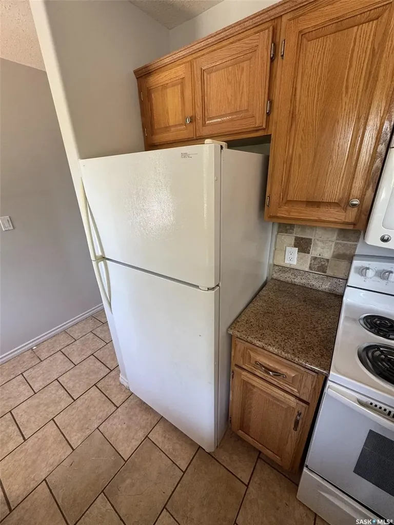 633/635 3rd Street NE Wadena SK S0A 4J0
