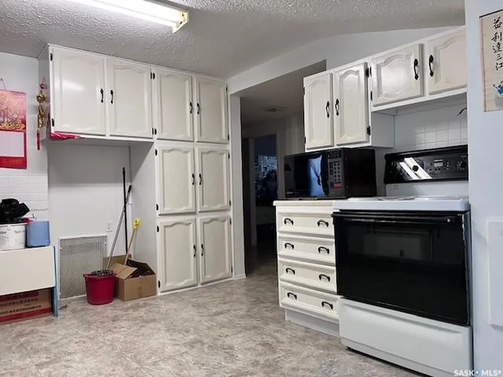 207 Kinistino Avenue W Kinistino SK S0J 1H0