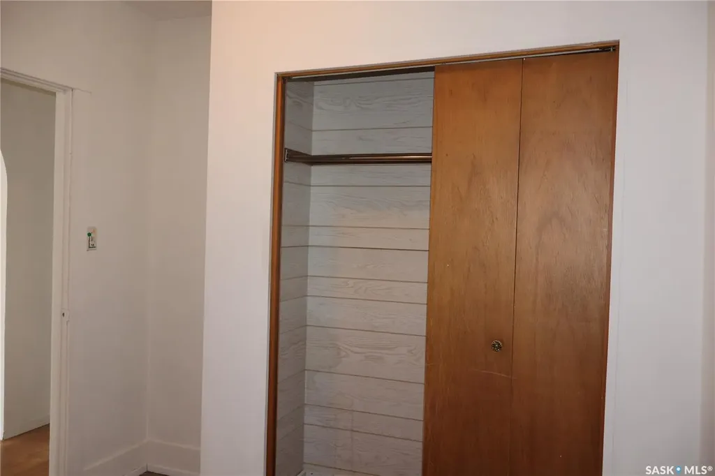 315 7th Avenue E Assiniboia SK S0H 0B0