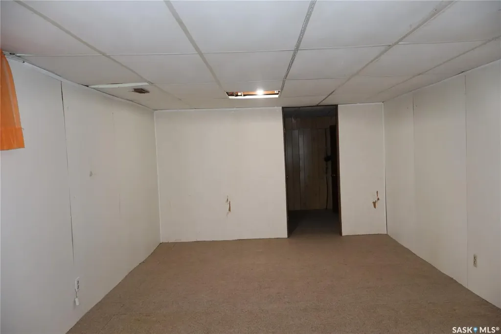 315 7th Avenue E Assiniboia SK S0H 0B0