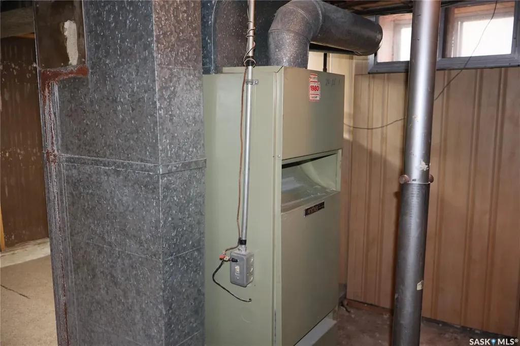 315 7th Avenue E Assiniboia SK S0H 0B0