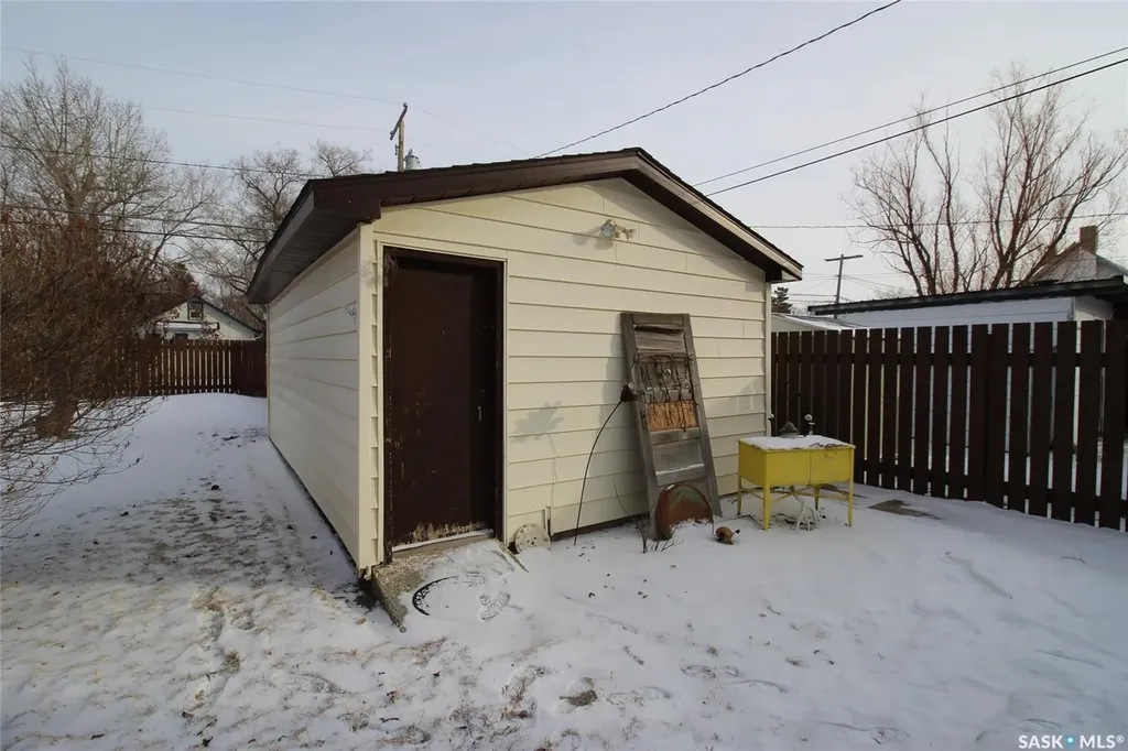 644 1st Street W Shaunavon SK S0N 2M0