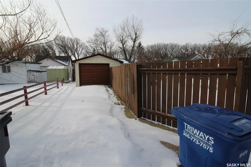 644 1st Street W Shaunavon SK S0N 2M0