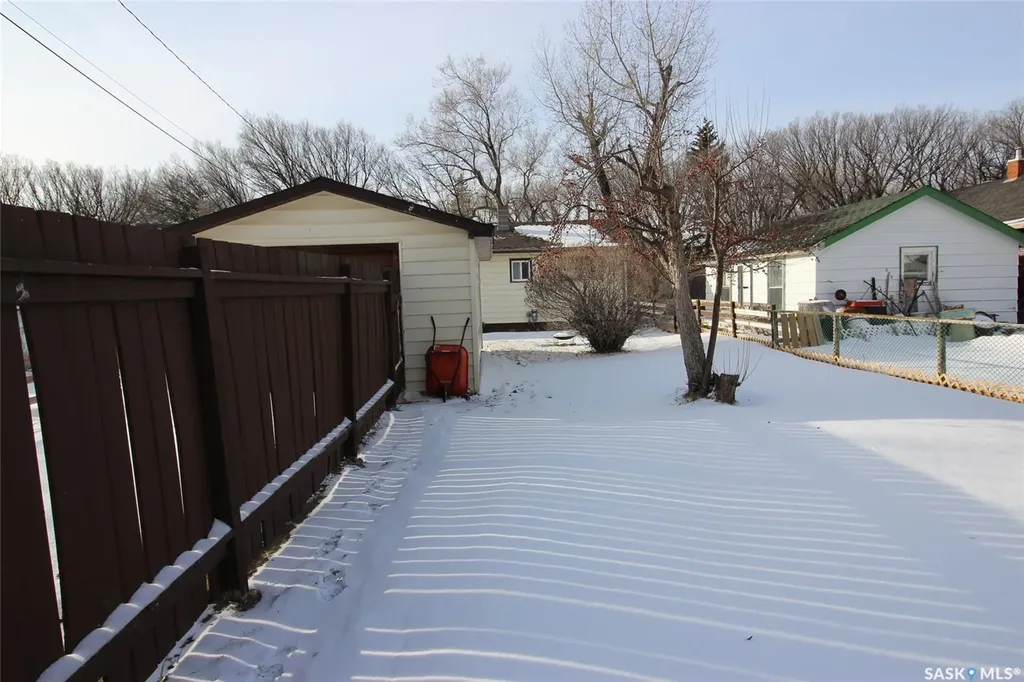 644 1st Street W Shaunavon SK S0N 2M0