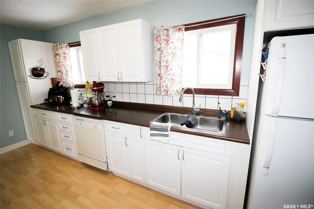 644 1st Street W Shaunavon SK S0N 2M0
