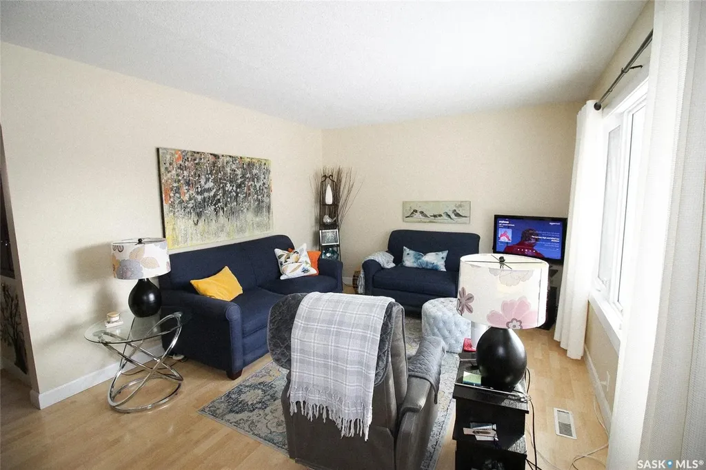 644 1st Street W Shaunavon SK S0N 2M0
