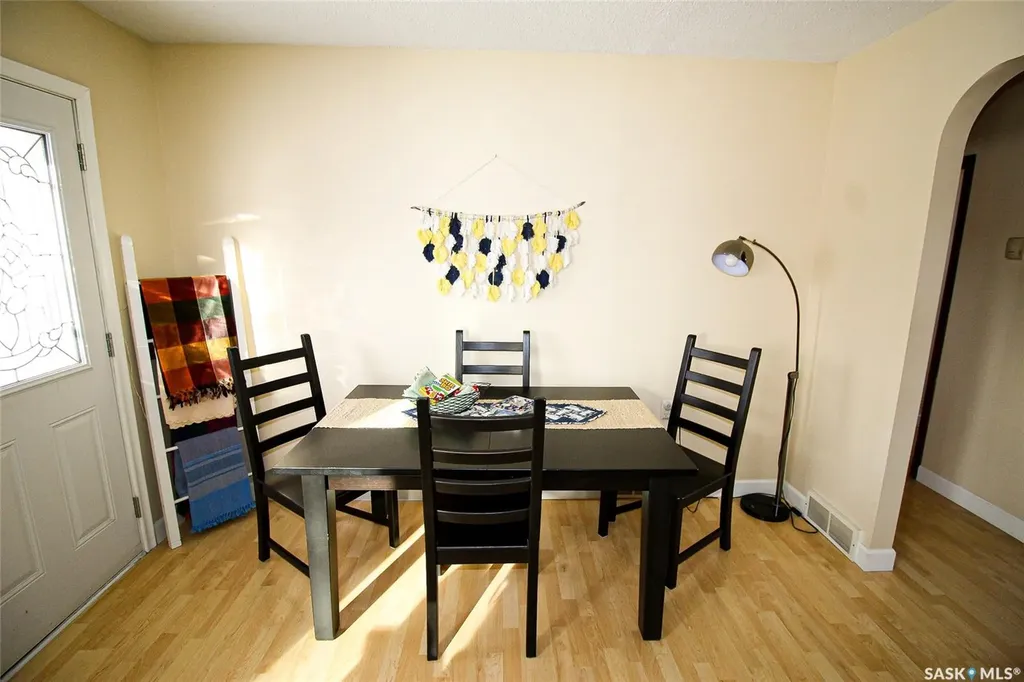 644 1st Street W Shaunavon SK S0N 2M0