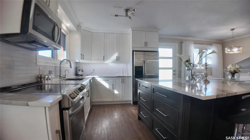 6 1st Avenue Battleford SK S0M 0E0