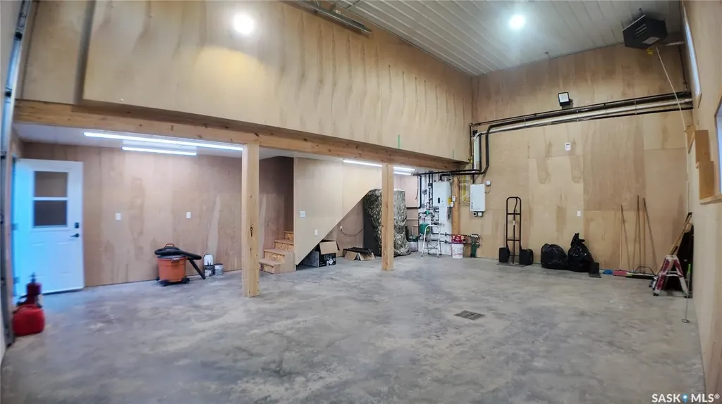 6 1st Avenue Battleford SK S0M 0E0