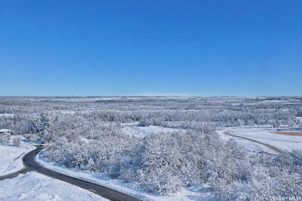 6 1st Avenue Battleford SK S0M 0E0