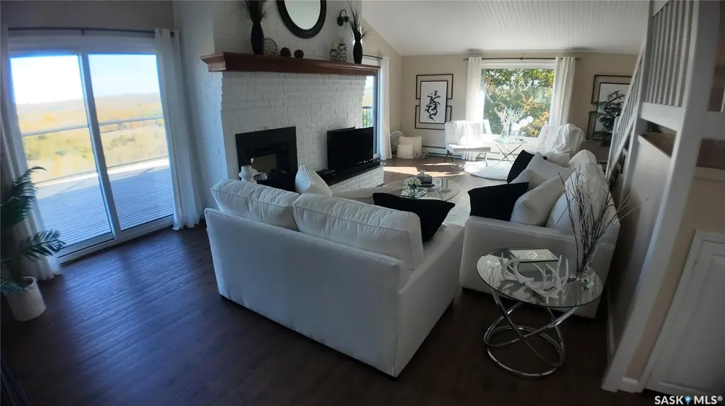 6 1st Avenue Battleford SK S0M 0E0