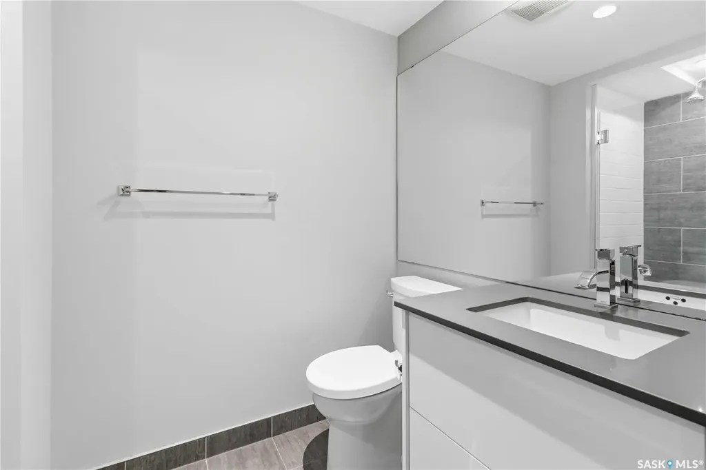 418 C Avenue S Saskatoon SK S7M 1N6