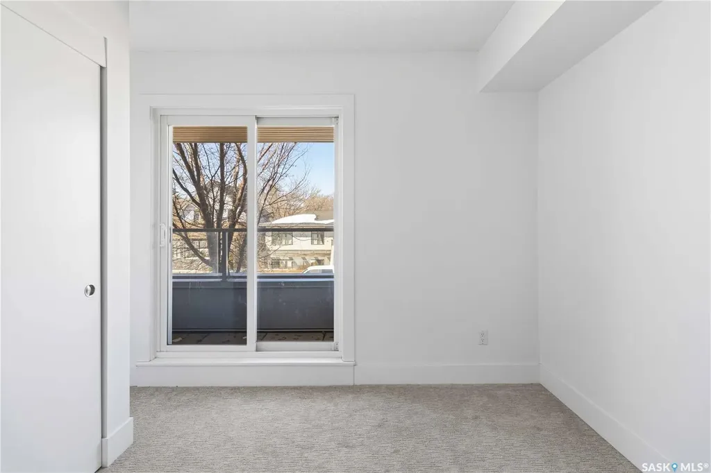 418 C Avenue S Saskatoon SK S7M 1N6