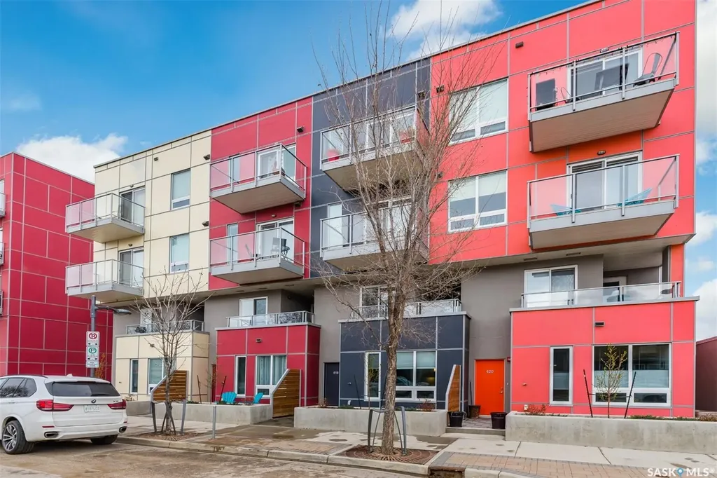 418 C Avenue S Saskatoon SK S7M 1N6