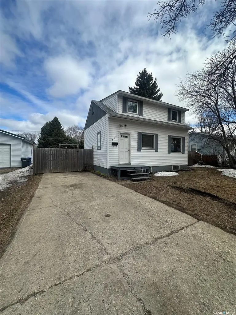 336 Mary Street Canora SK S0A 0L0