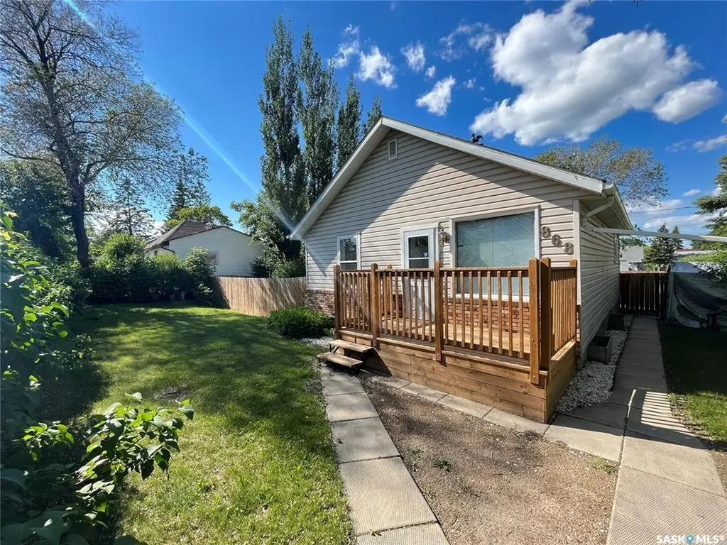 325 15th Street W Prince Albert SK S6V 4A2