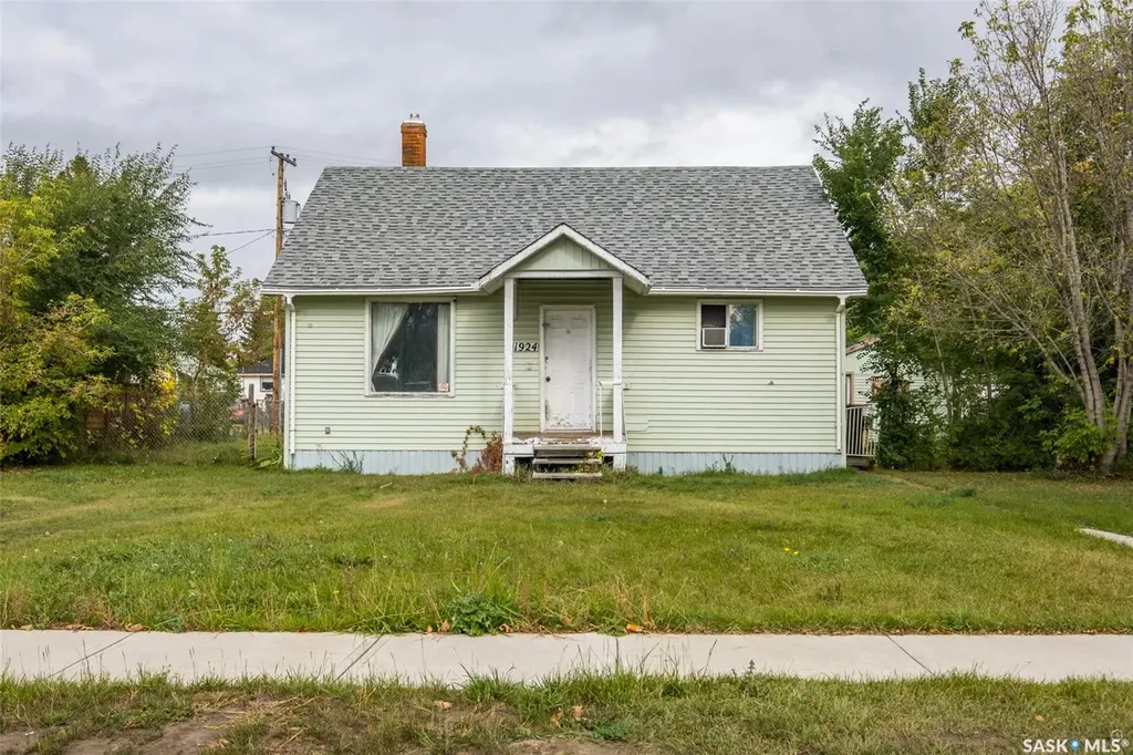 325 15th Street W Prince Albert SK S6V 4A2