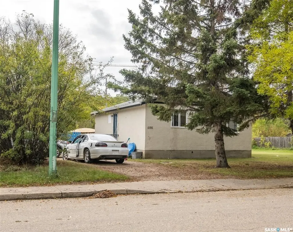 325 15th Street W Prince Albert SK S6V 4A2