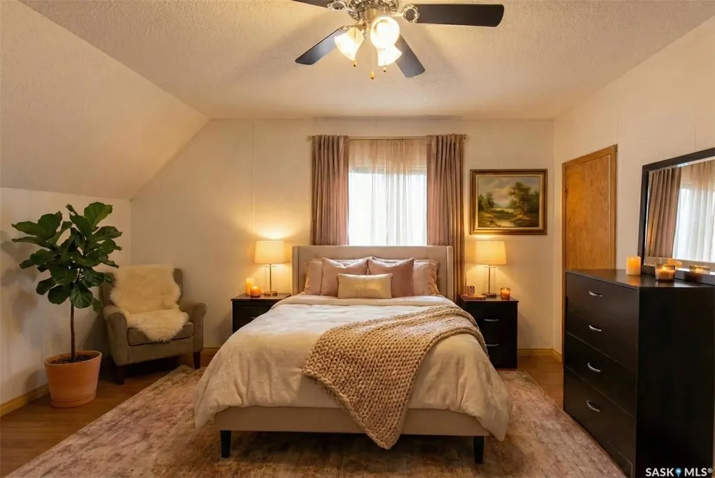 404 Fairford Street W Moose Jaw SK S6H 1W2