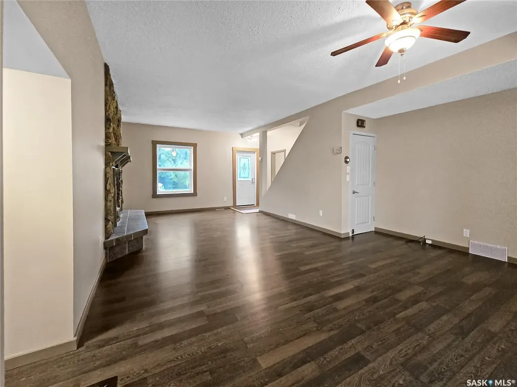 304 Eberts Street Indian Head SK S0G 2K0