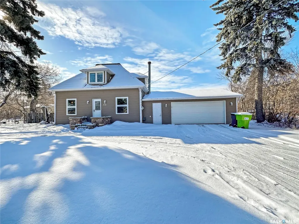 304 Eberts Street Indian Head SK S0G 2K0