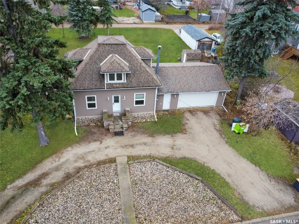 304 Eberts Street Indian Head SK S0G 2K0