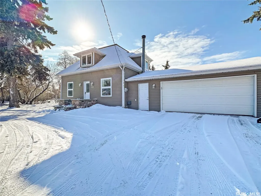 304 Eberts Street Indian Head SK S0G 2K0