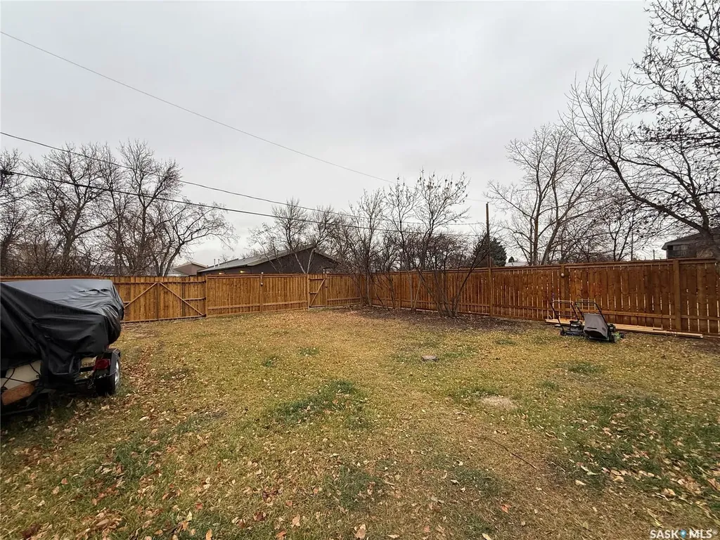 912 Larson Crescent Eston SK S0L 1A0