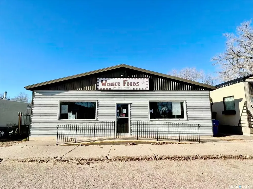 307 Main Street Radisson SK S0K 3L0
