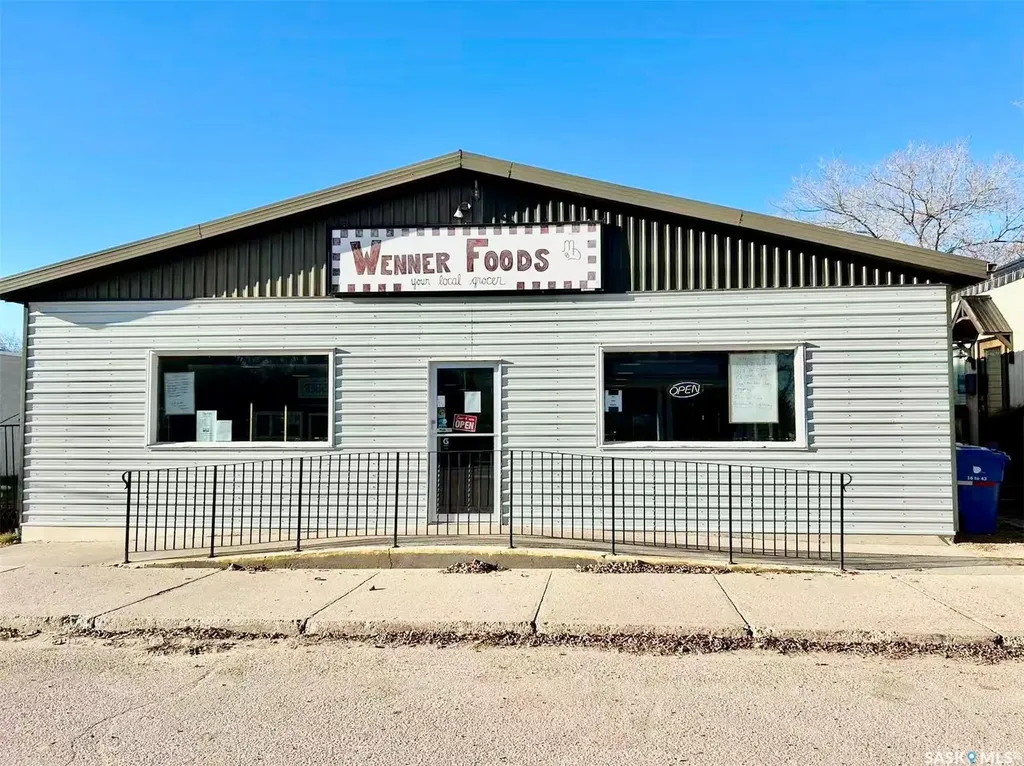 307 Main Street Radisson SK S0K 3L0