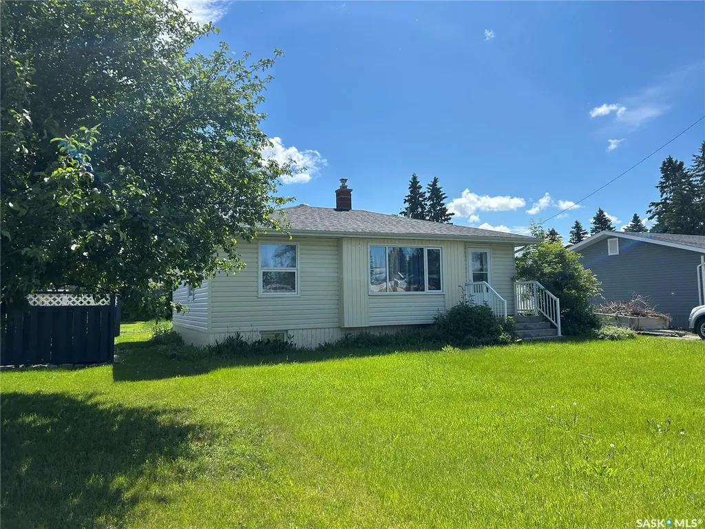 530 5th Street NE Wadena SK S0A 4J0