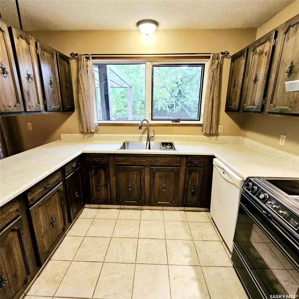 515 Grant Bay Esterhazy SK S0A 0X0