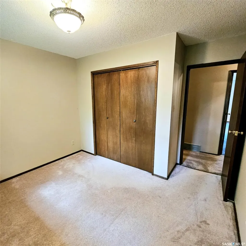 515 Grant Bay Esterhazy SK S0A 0X0